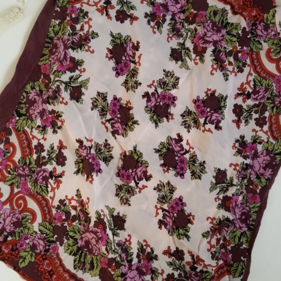 New Anthropologie Floral Ruffle Blouse Silk Ya-Da Boho V-Neck Top Small - Picture 8 of 8